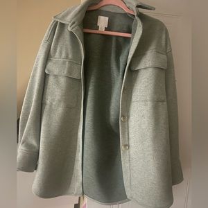 H&M shacket it like new